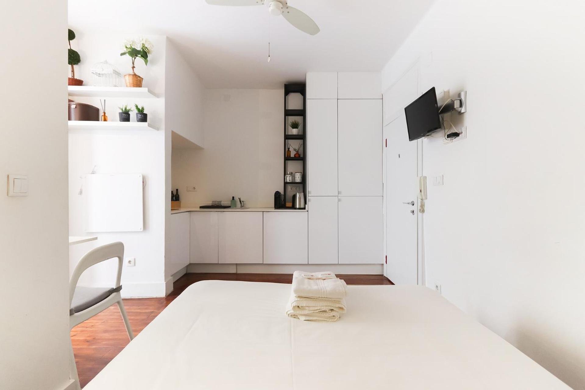 Santos Tiny Studio By Homing ลิสบอน ภายนอก รูปภาพ